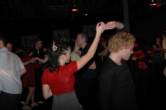 min 2007 11 10 fous swing 433